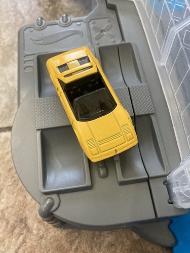 Hot Wheels Monster Trucks Scorpion Sting Raceway Preowned Working Tested 1 Car - Picture 10 of 10