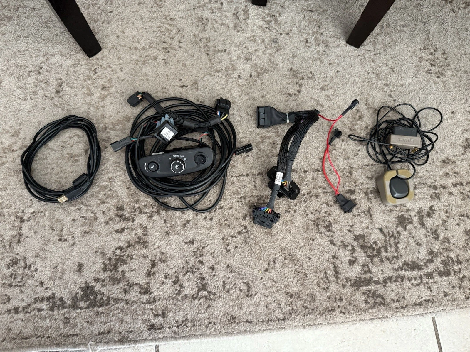 Picture 1 of 4