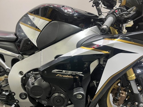Honda CBR1000RR Fireblade ABS, 2010 - Picture 7 of 19