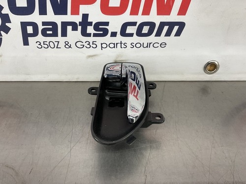 2006 Infiniti G35 Sedan Passenger Right Front Interior Door Handle OEM 25BJ1DE - Picture 5 of 8
