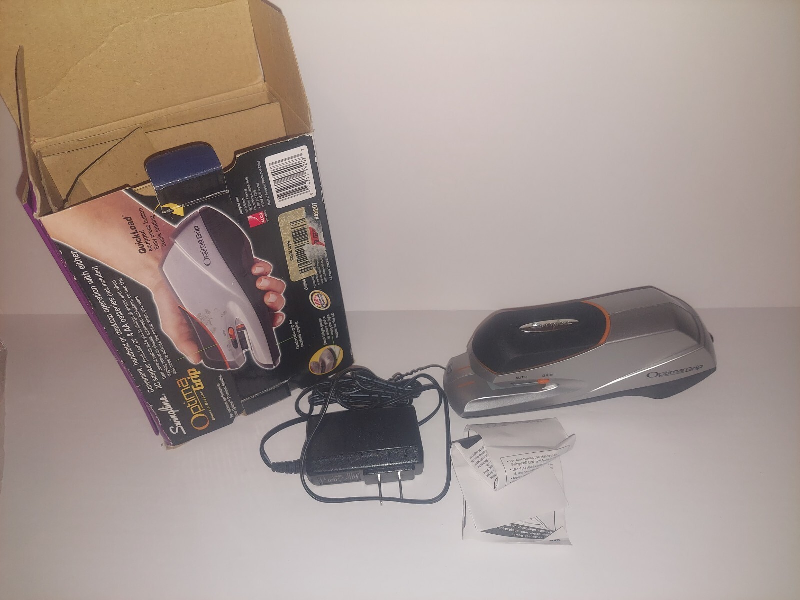 Swingline Optima Grip Electric Stapler Half Strip Auto/Manual-image