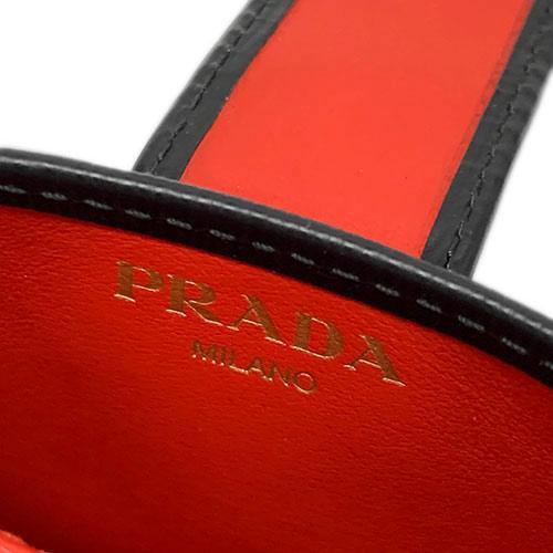 Authentic Prada Card Case Boxed Accordion GL Logo Vitello Authentic Prada Card Case Boxed Accordion GL Logo Vitello