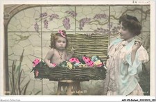 AKYP5-0435-KIND - Ein Baby - Baby Und Seine Mutter