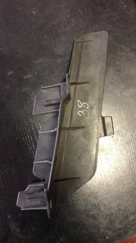 BMW LINKS SCHEINWERFER UNTEN VERKLEIDUNG HALTERUNG TRÄGERSTREBE OEM E38 7ER