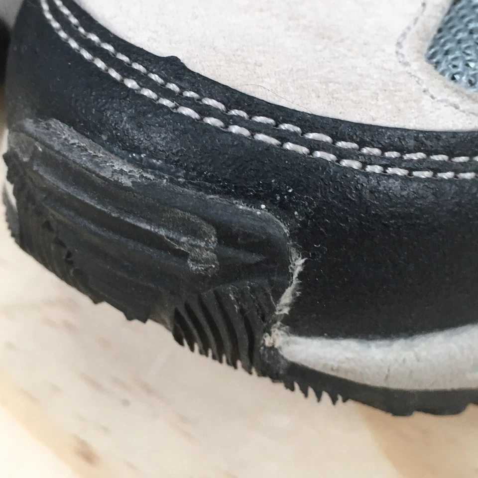 Fila туфли женщин 9,5 день туристические кроссовки серый кожаный шнурует вверх комфорт низкий верх - Изображение 3 из 4