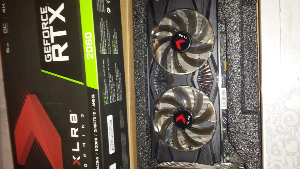 PNY GeForce nvidia RTX 2060 6GB XLR8 Gaming Overclocked GDDR6 (peu servi) - Image 3 of 3