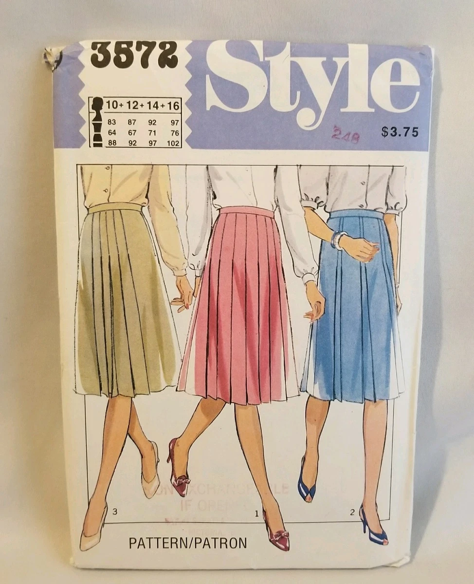 Pleated knee top length skirt pattern