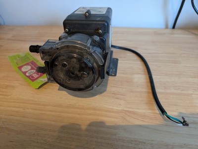 Stenner Pump 85MPHP5 85MFH1A2SUAA 100 psi 5 GPD 120 V