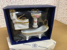 Reutter Porcelain Victorian Rose 1:24 Bathroom Set - New in package