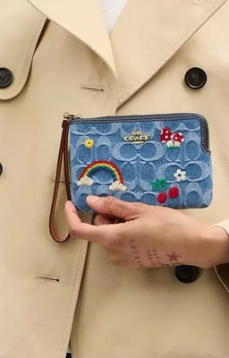 NWT Coach Corner Zip Wristlet In Signature Denim CDF35 Indigo Blue