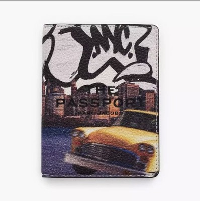 MARC JACOBS The City Passport Case New York City Pebble Leather Limited City