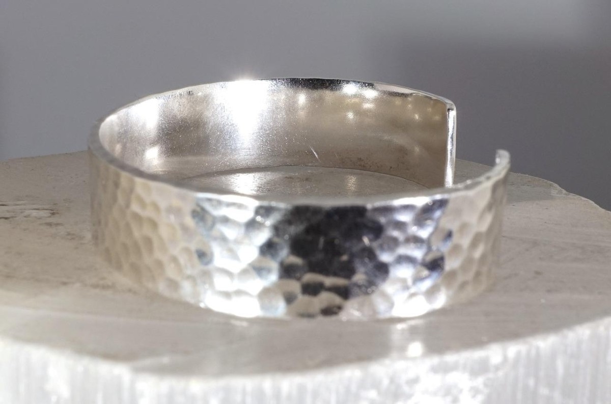 Hammered Sterling Silver Cuff Bracelet Signed by Unknown Artist 34.6 g View 4