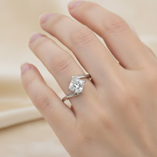 Stunning 1.18 Ct Certified White Diamond Solitire Ring, Great Luster