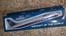 Sky Marks Aircraft of The World Boeing B777-200 AIG Travel Guard 1/200 SKR326