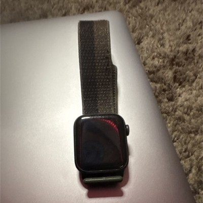 Apple Watch 44mm Black Aluminum Case, Green Nylon Band, iOS, Touchscreen