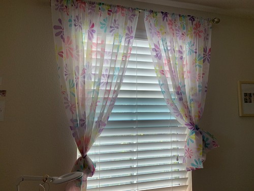 Cute curtains 2 pcs & 20% OFF if you buy 4 items I sell !