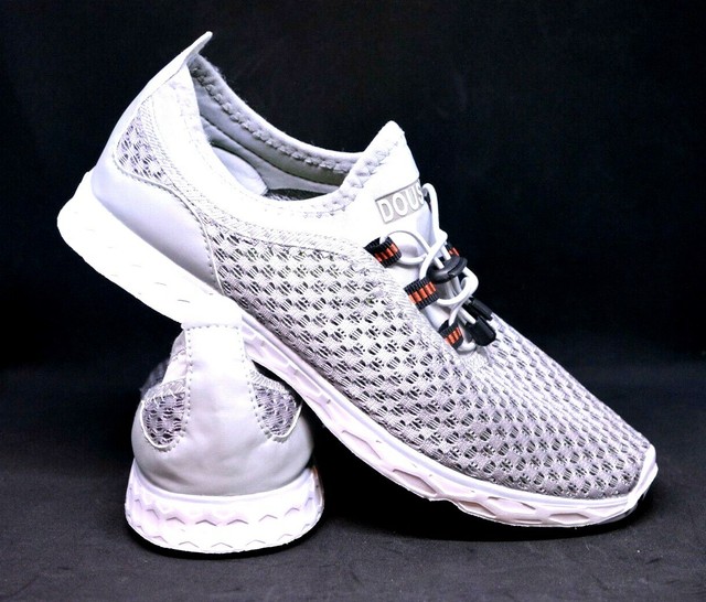 DOUSSPRT Men's Water Shoes Sports Aqua Shoes, Size US 7 EUR 40 in EUC