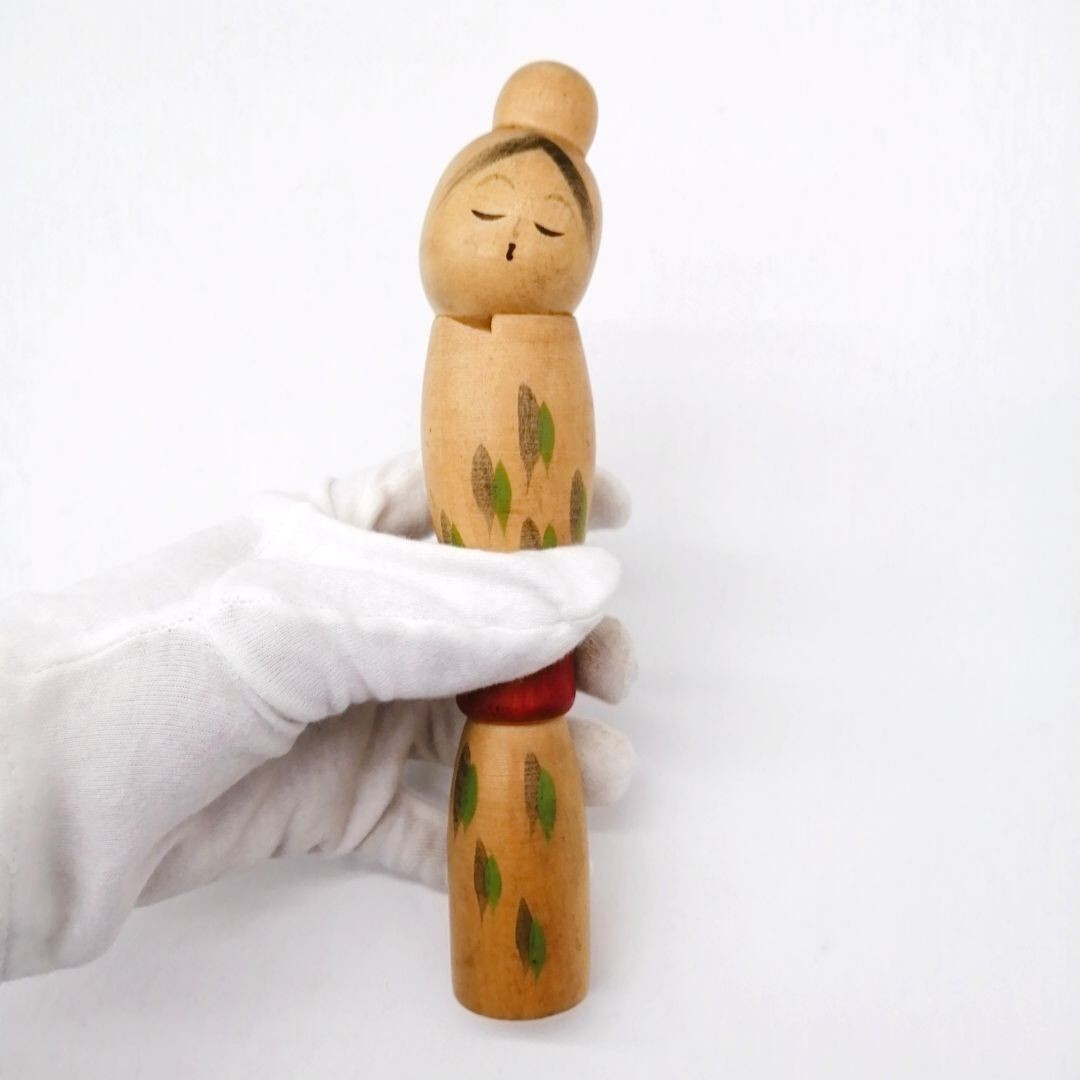 22cm Japanese Creative KOKESHI Doll Vintage Hand Painted 22cm Japanese Creative KOKESHI Doll Vintage Hand Painted