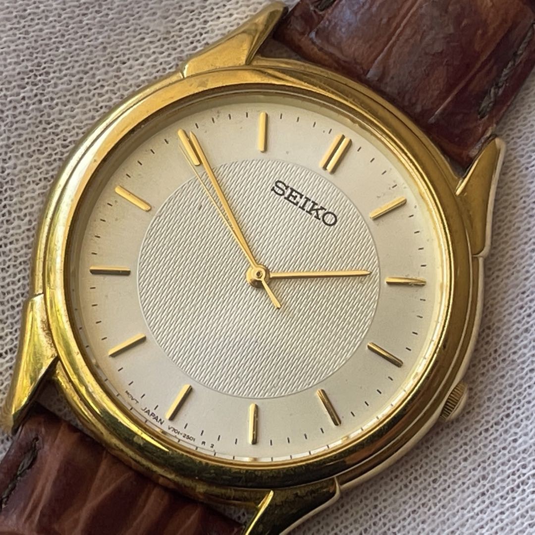Seiko V701-1920 Analog Quartz Men Mens Watch Vintage 355609560 | eBay