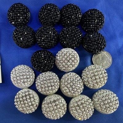 18 - Rhinestone & Faux Pearl Black & White Vintage Buttons LaMode (inv5)