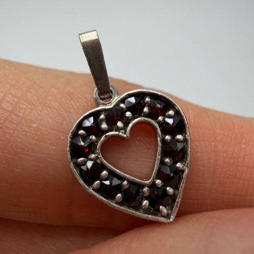 Vintage Silver Open Heart Pendant Red Bohemian Garnet Stones Women's Jewelry