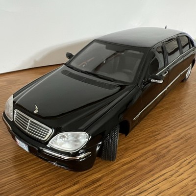 2002 Mercedes-Benz S-Class Pullman Guard V-12  Die-Cast  1:18  ~ By Sun Star 