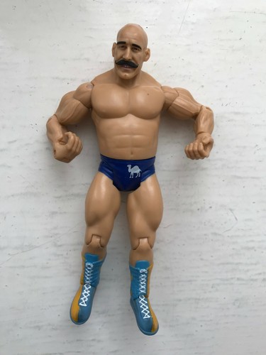 WWF WWE THE IRON SHEIK JAKKS CLASSIC SUPERSTARS SERIES 5 WRESTLING FIGURE