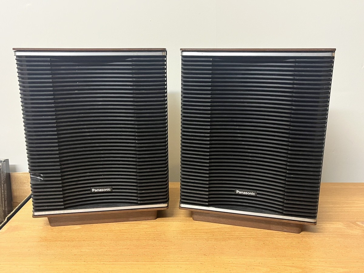 Pair of Vintage Panasonic 2-Way Speakers Model SB-202 Matsushita
