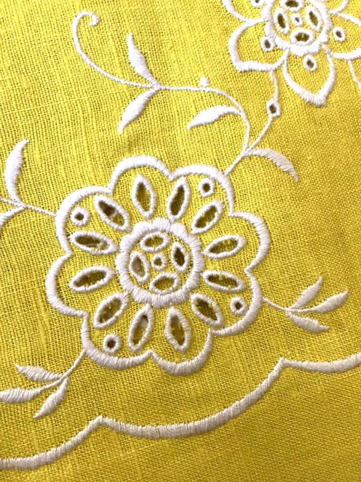 vintage 1960s yellow linen long skirt  Mod floral embroidery maxi skirt US 10 - Image 4 of 4