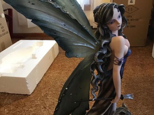 Schöne geflügelte Fee mit zwei Wölfen Harz Figur 23" Neu im Karton! #IB-L - Bild 15 von 15
