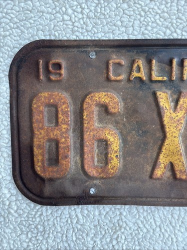1941 California License Plate with Registration Tag - Picture 5 of 10