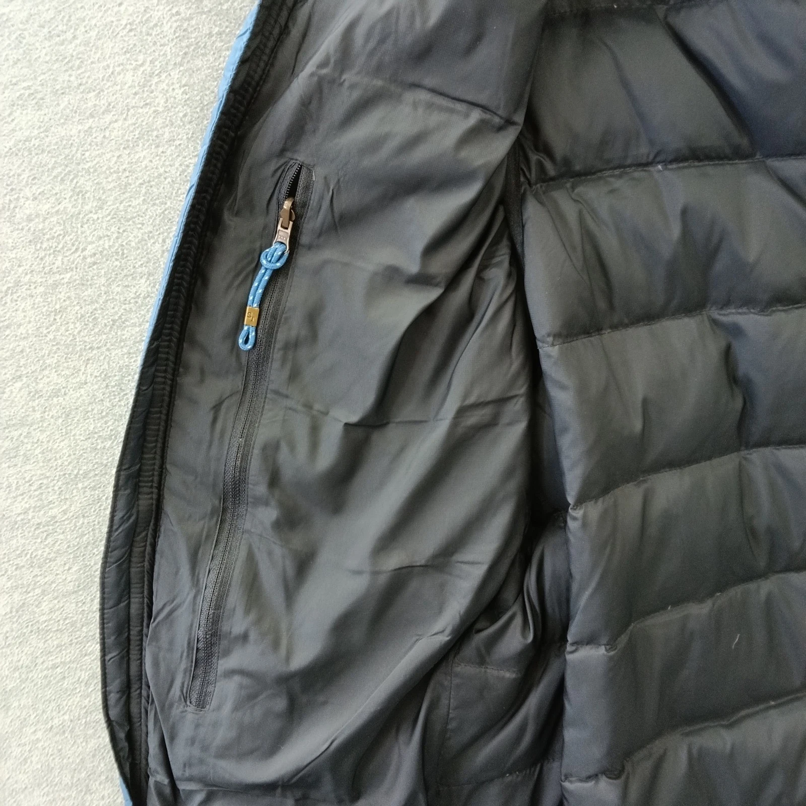 Southern Tide Sport Mens Blue Down Puffer Vest Skipjack Patch Size Large - product detail image 10
