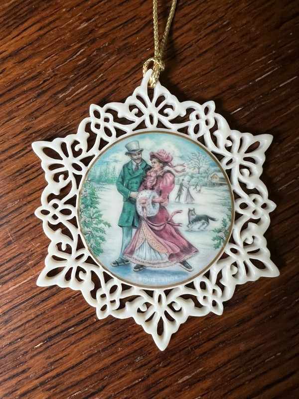 Lenox China VICTORIAN LACE SKATERS Ornament Vintage 1993 boxed