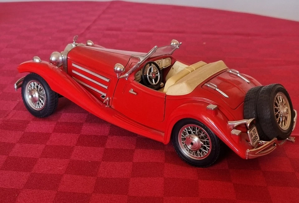 Mercedes Benz 500 K Roadster (1936) Burago Scala 1/20 - Made In Italy - Immagine 3 di 4