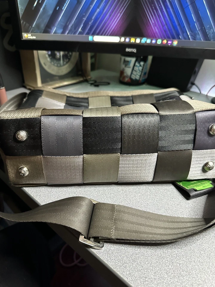 Bolso Cinturón Harveys The Original Clásico Multicolor Árbol-Ciclo Con Cartera. Foto 3 de 4