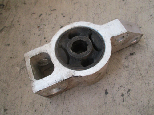 Querlenker Lager Halter Audi A3 8P TT 8J VW Golf 5 2.0 TSI Lagerung 1K0199232J