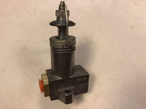 ROOSA MASTER 12382 — HAND PRIMER FEED 