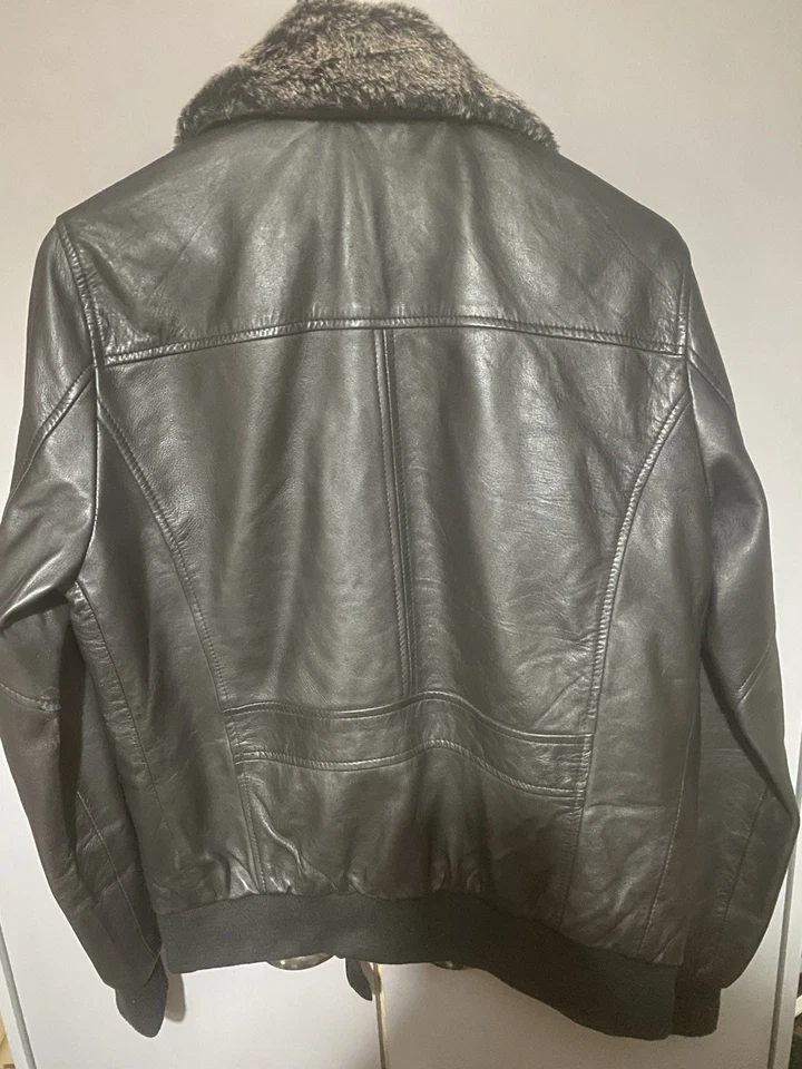 Schott Men's Leather Jacket Size Medium - Image 2 of 2