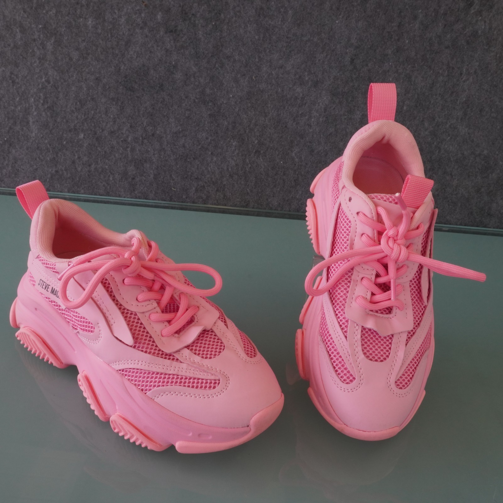 STEVE MADDEN Possession-E Chunky Sneakers Women's Size 6M Pink 