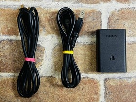 PS Vita Light Blue White PCH-2000 Sony PlayStation Japan 8GB Charger 2 Games DDP