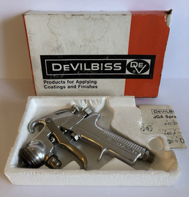 DEVILBISS JGA-502 SPRAY GUN NEW IN BOX SEE PICTURES MISSING AIR CAP SB-2-251-F