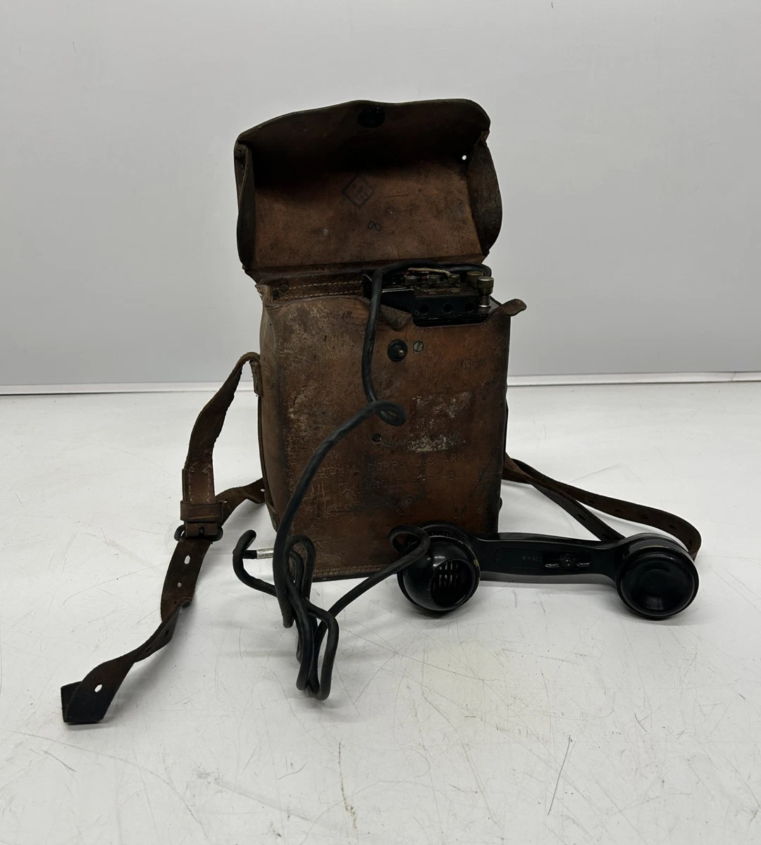 Field Telephone Indiana Original WWII US Field Gear & Equipment