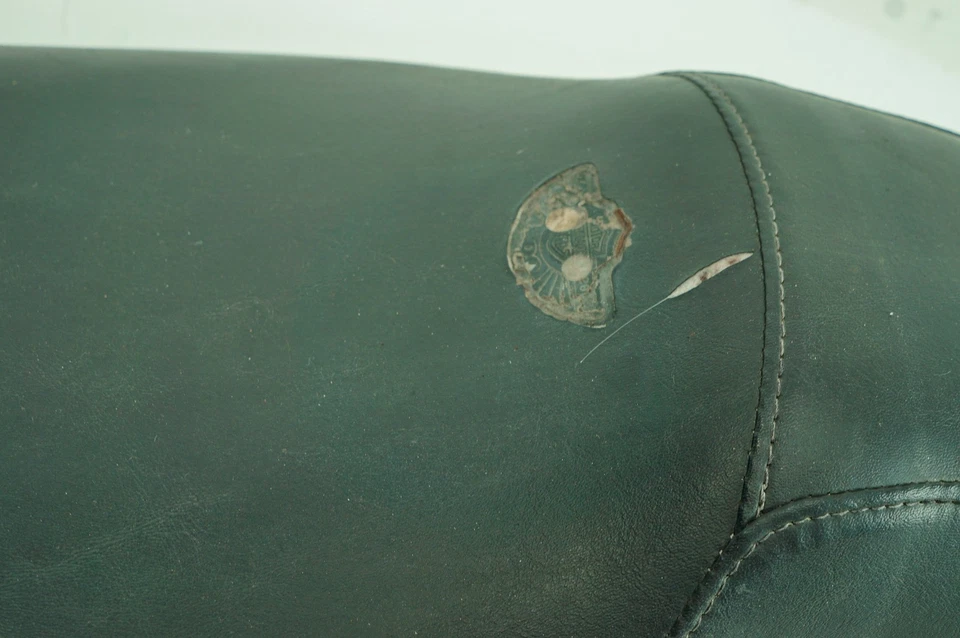 03 Harley Sportster XL883C Anniv. OEM Passenger Rider Driver Seat Saddle 1349 - Image 2 of 4