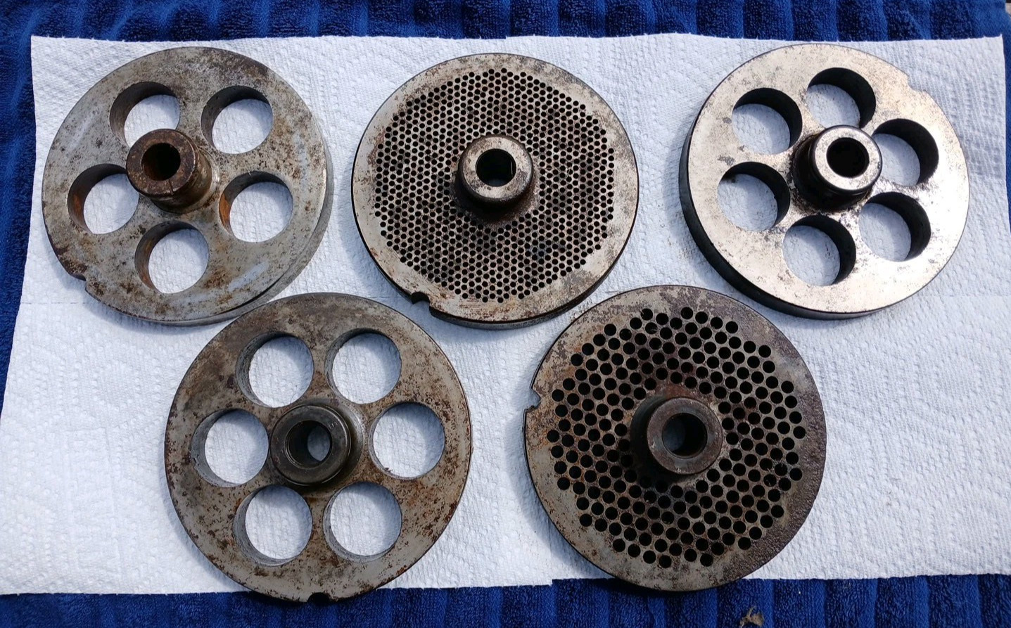 Vintage Lot 5 Large 6" Kasco Never Sold Hook Eye Big Meat Grinder Plates Set 5