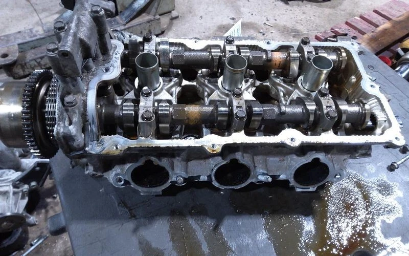 2005-2017 Nissan Frontier 4.0L RH Cylinder Head Assembly 6 Cylinder DOHC OEM Foto 2 de 2