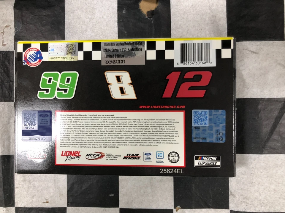 ATLANTA PHOTO FINISH Set Di 3 Auto 2024 Versione Raced 1:64 FXX2465ATLSET Action - Immagine 3 di 4