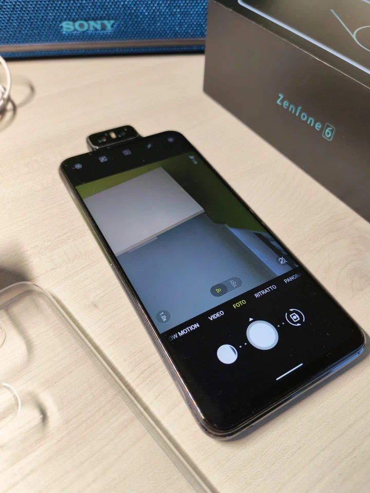 Asus Zenfone 6 - Immagine 2 di 4