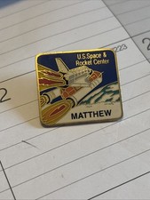 Plaque signalétique US Space & Rocket Center Matthew Pin Huntsville Alabama Space Camp