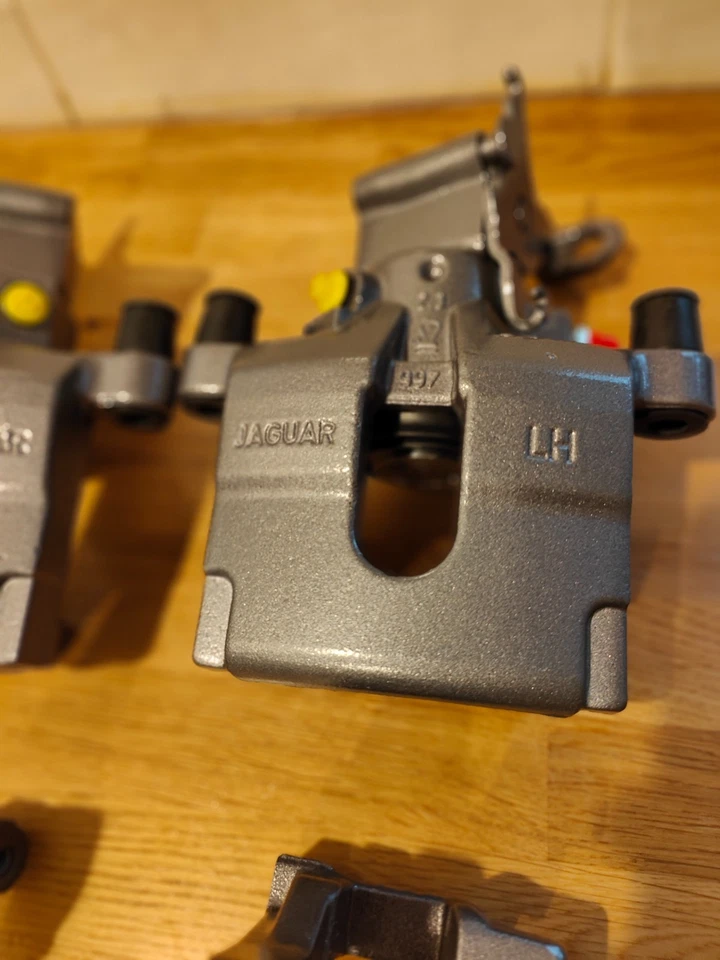 JAGUAR XF 2009-2010 Rear Brake Callipers 997 998 Genuine Fully Refurbished - Image 2 of 4