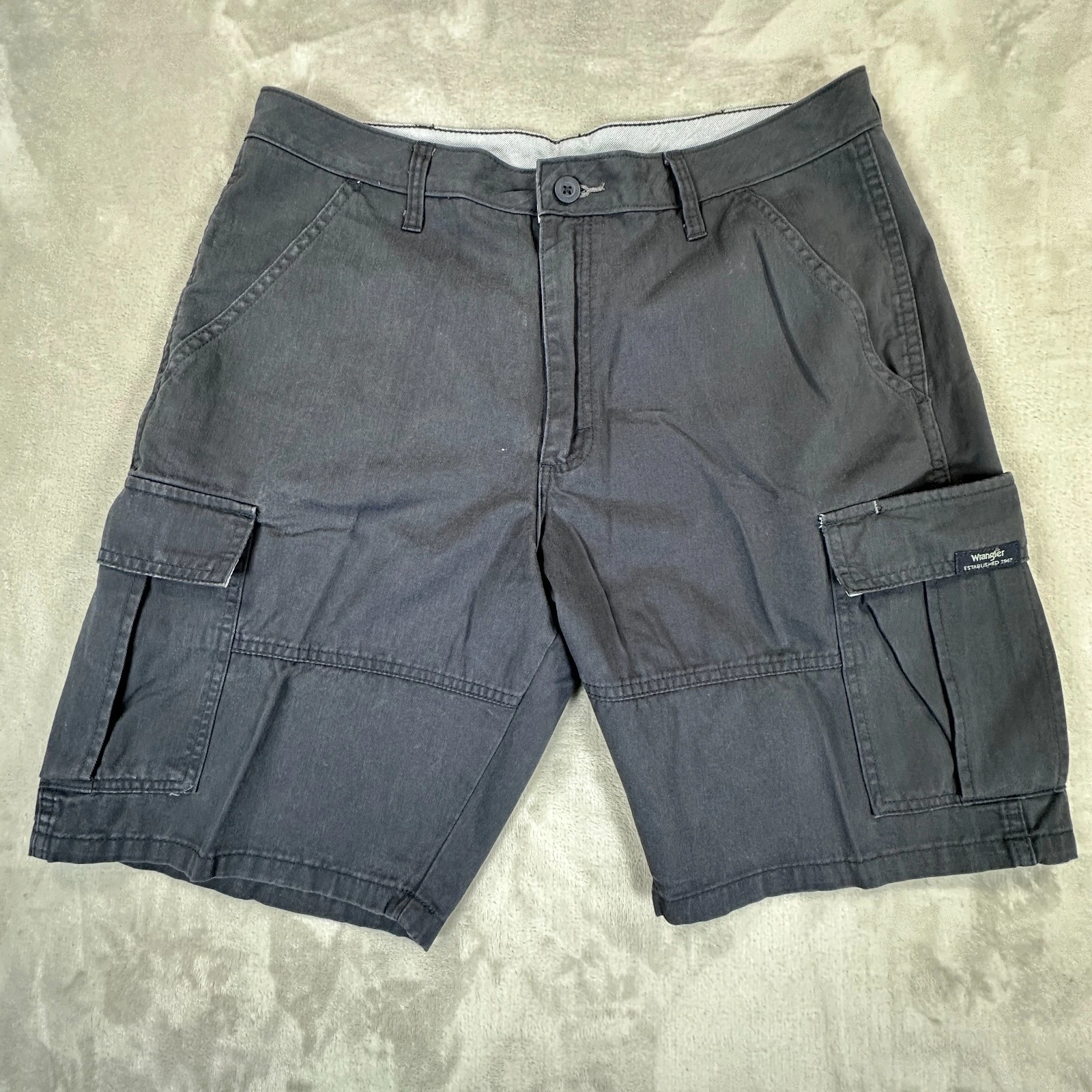 Wrangler Cargo Shorts Men 34 Black Cotton High Rise Camping Hiking Outdoor